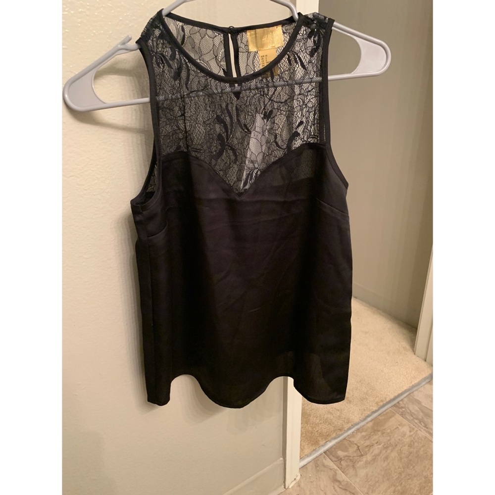 Black h&m shirt